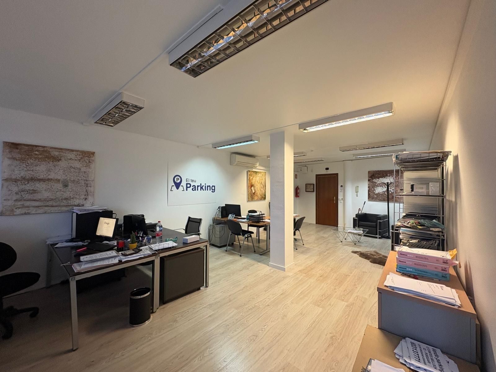 Aparcament de Oficina en venda en L'Hospitalet de Llobregat