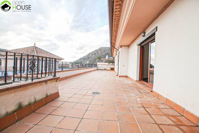 Ático en Alquiler en Paseo del Río, 13 en Monachil pueblo