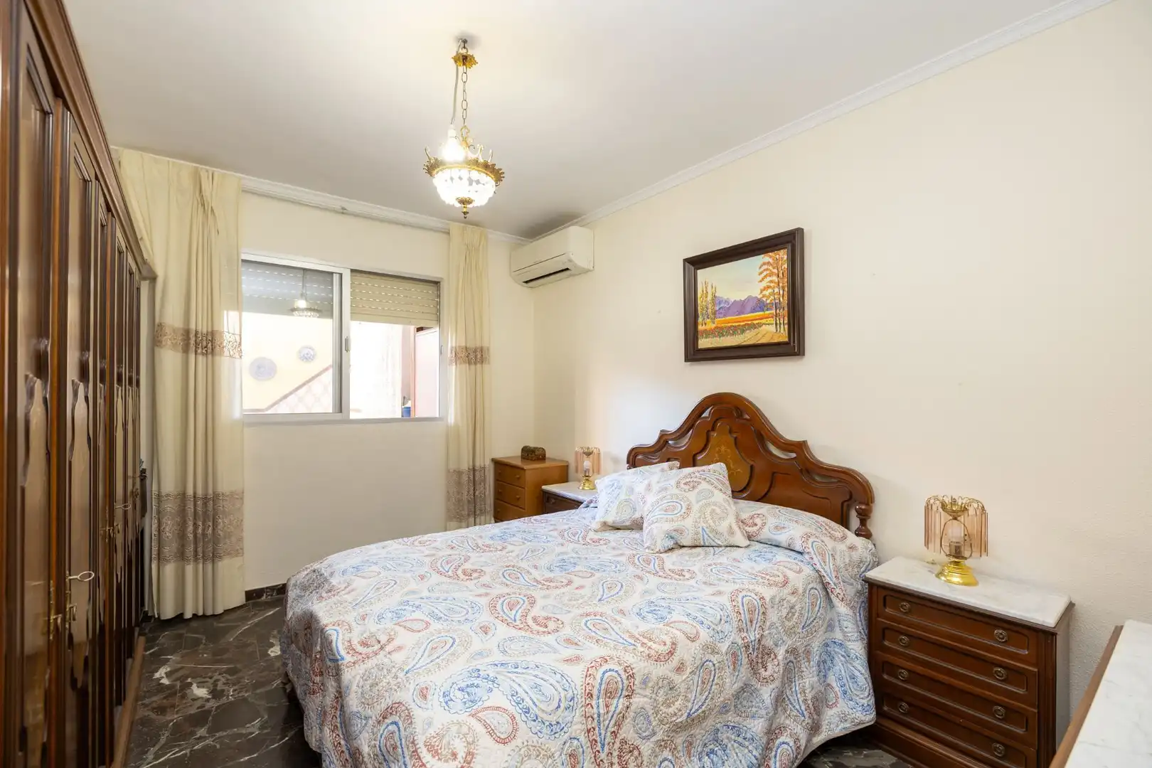 Habitación de Casa adosada en venta en Motril con Aire acondicionado, Calefacción y Terraza