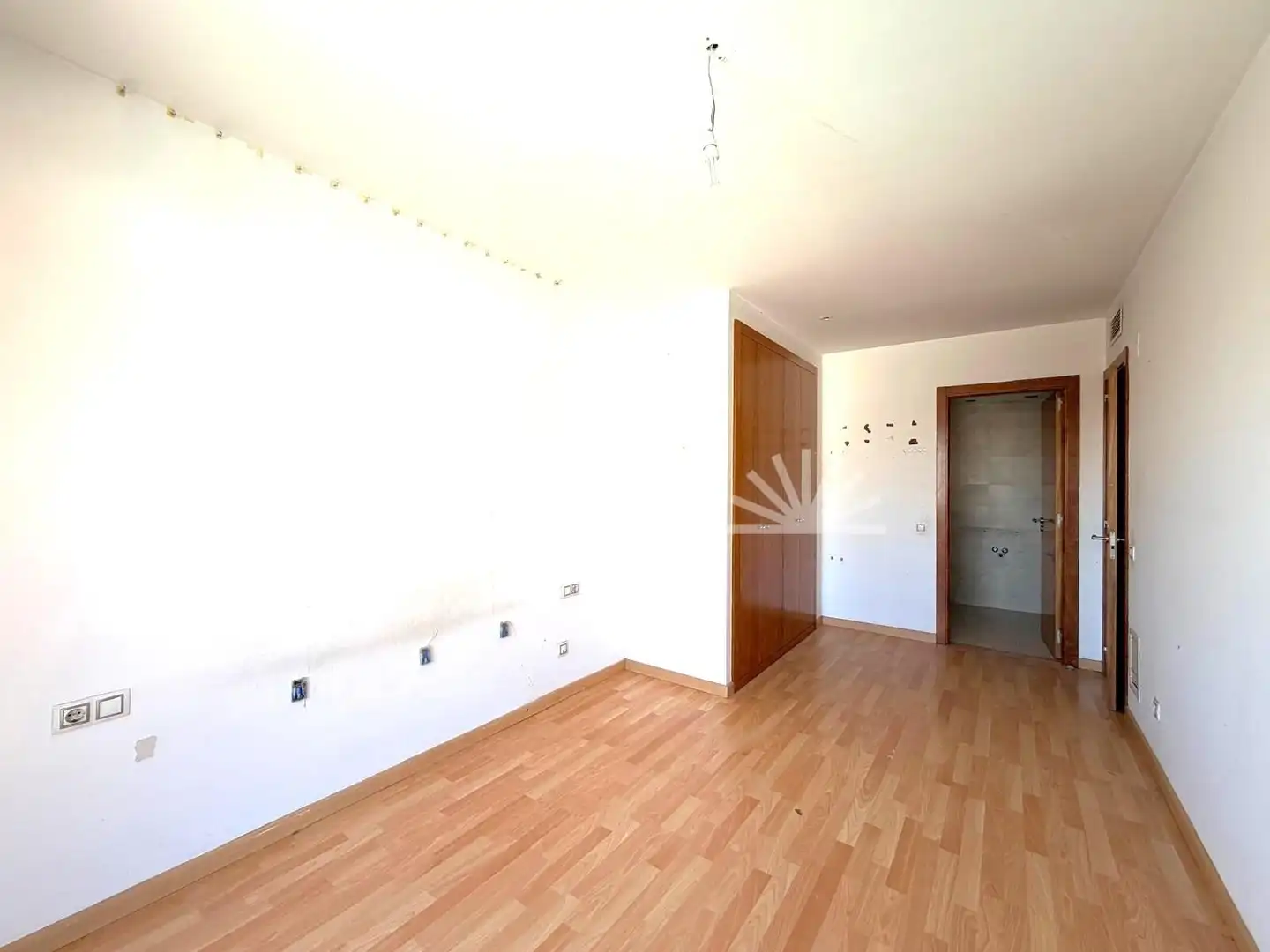 Habitación de Piso en venta en Mataró con Jardín privado, Balcón y Piscina comunitaria