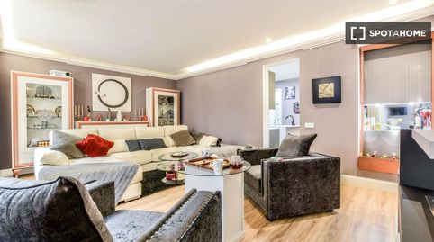 Photo 3 of Room in Goya, Madrid Capital