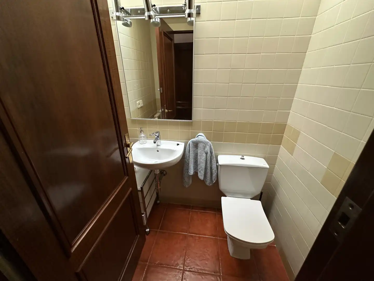 Bany de Casa o xalet en venda en Matadepera amb Jardí privat, Terrassa i Moblat
