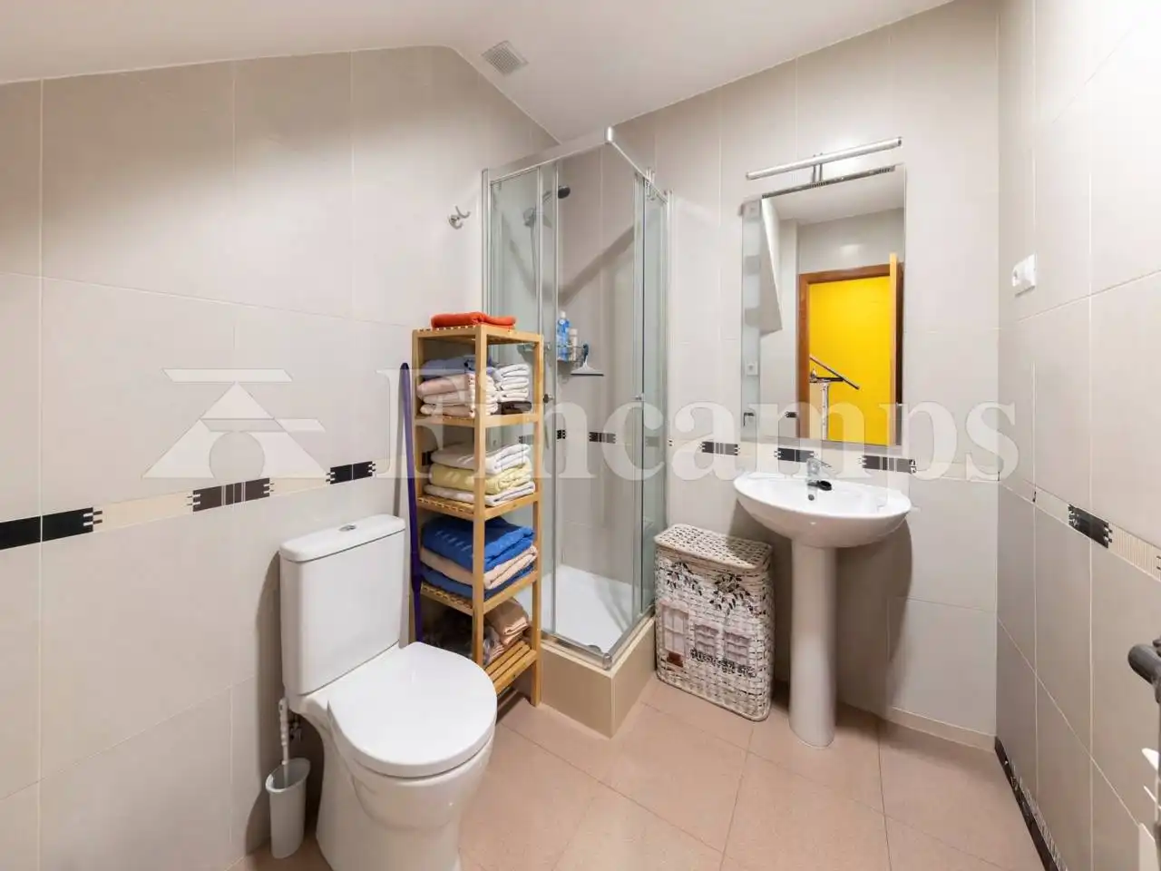 Bathroom of Attic for sale in Terrassa  with Air Conditioner, Heating and Parquet flooring