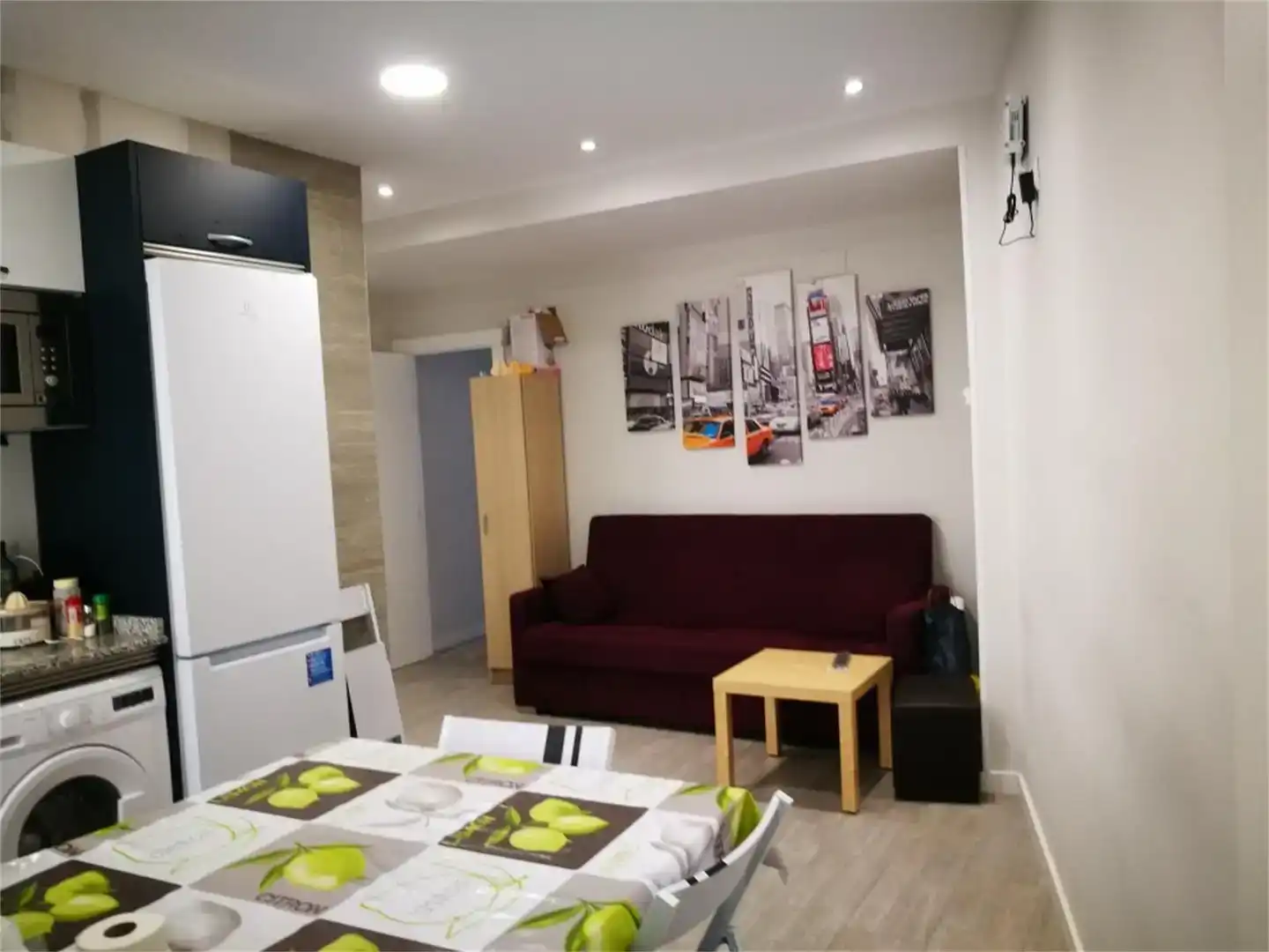 Wohnzimmer von Wohnung zur untervermieten in Residencia