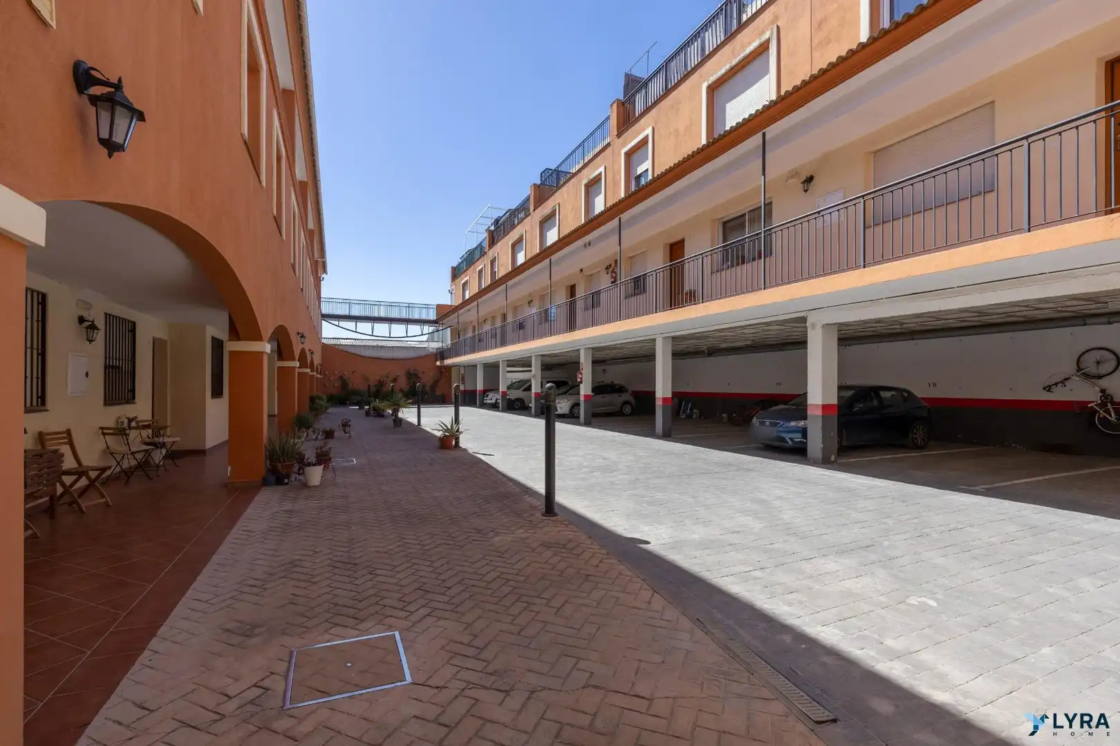 Parking de Dúplex en venta en Pilas con Terraza