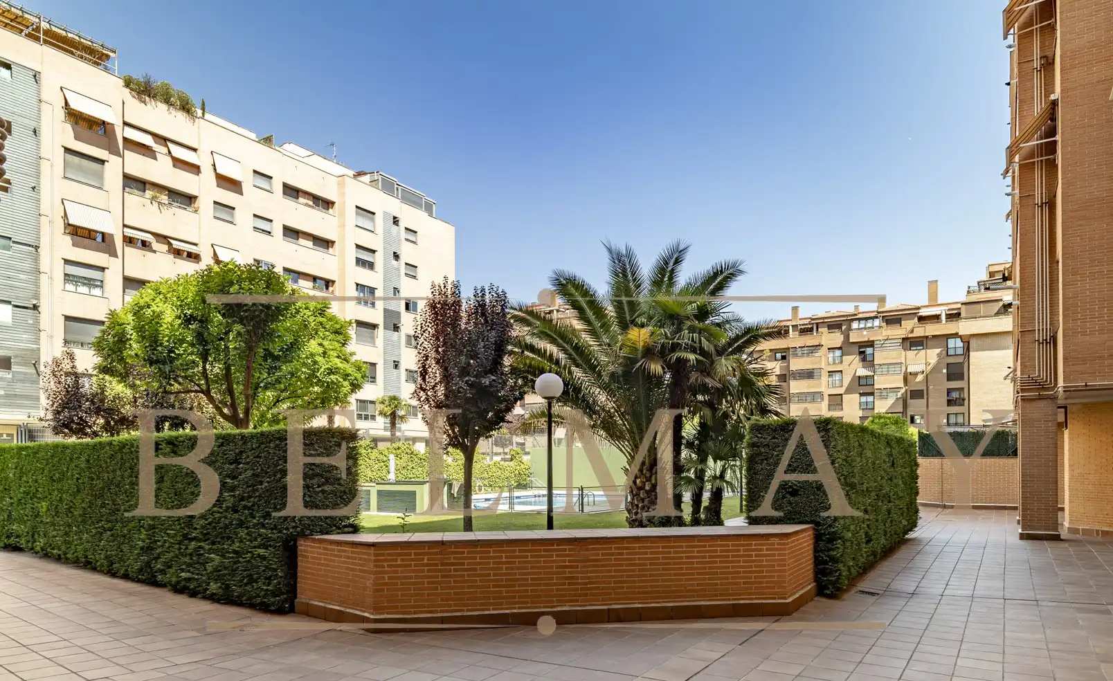 Flat with pool for sale in Calle de Fernando VII