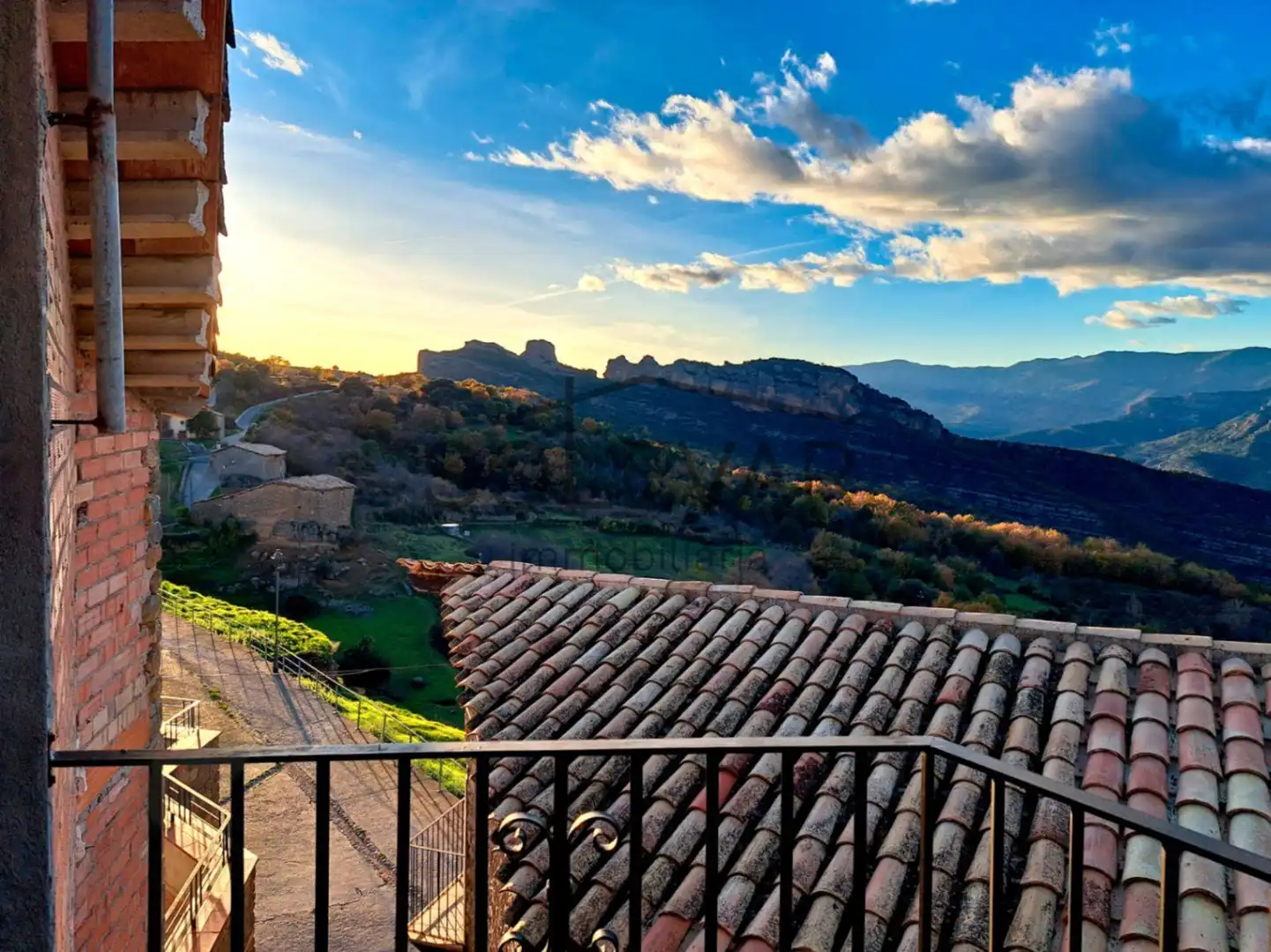 Vista exterior de Casa o xalet en venda en Conca de Dalt amb Jardí privat, Terrassa i Traster