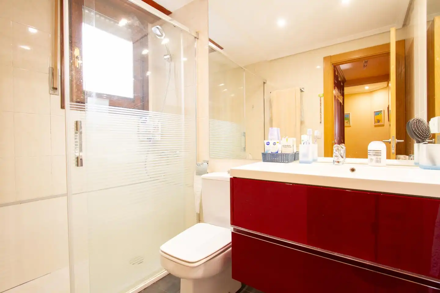 Badezimmer von Maisonette zum Verkauf in Villava / Atarrabia mit Klimaanlage, Heizung und Terrasse