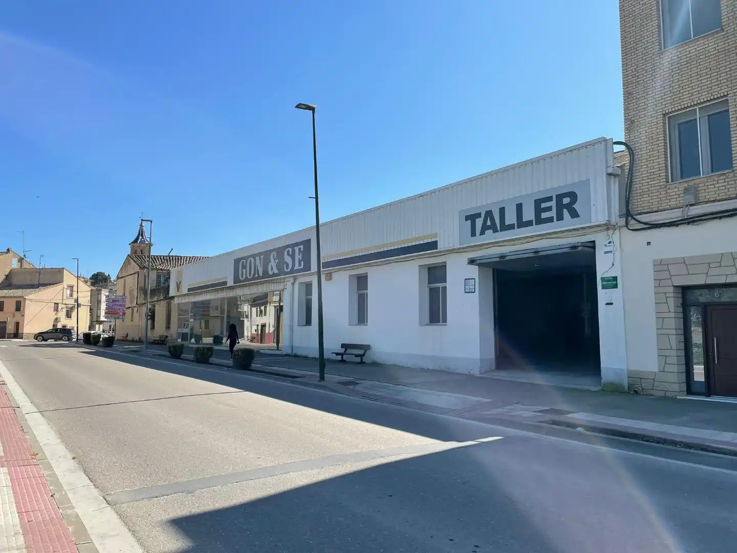 Vista exterior de Local de alquiler en Tauste