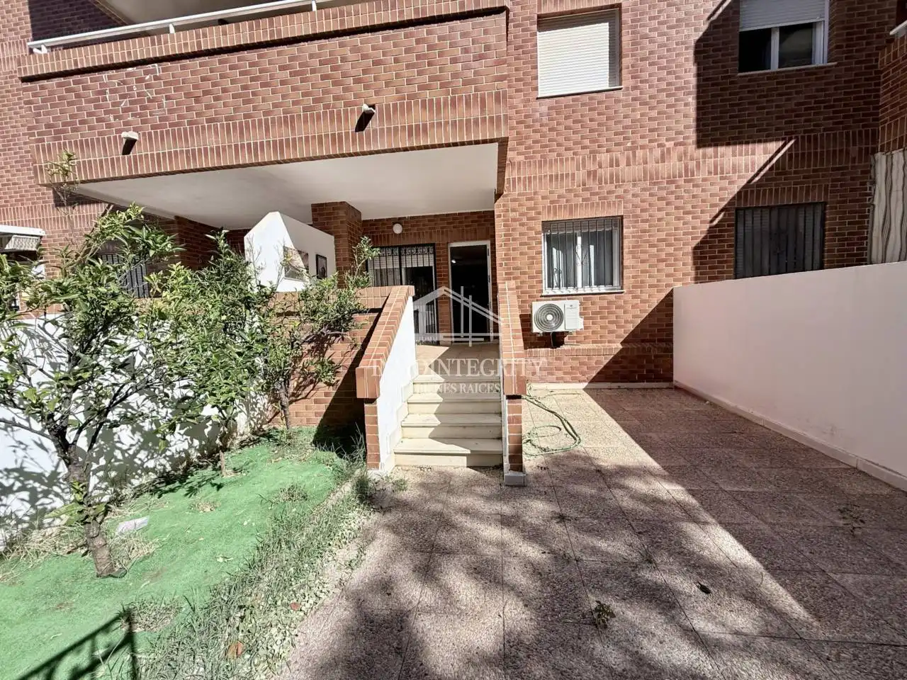 Mini appartamento con piscina in vendita a Avenida Central 26, imagen 2
