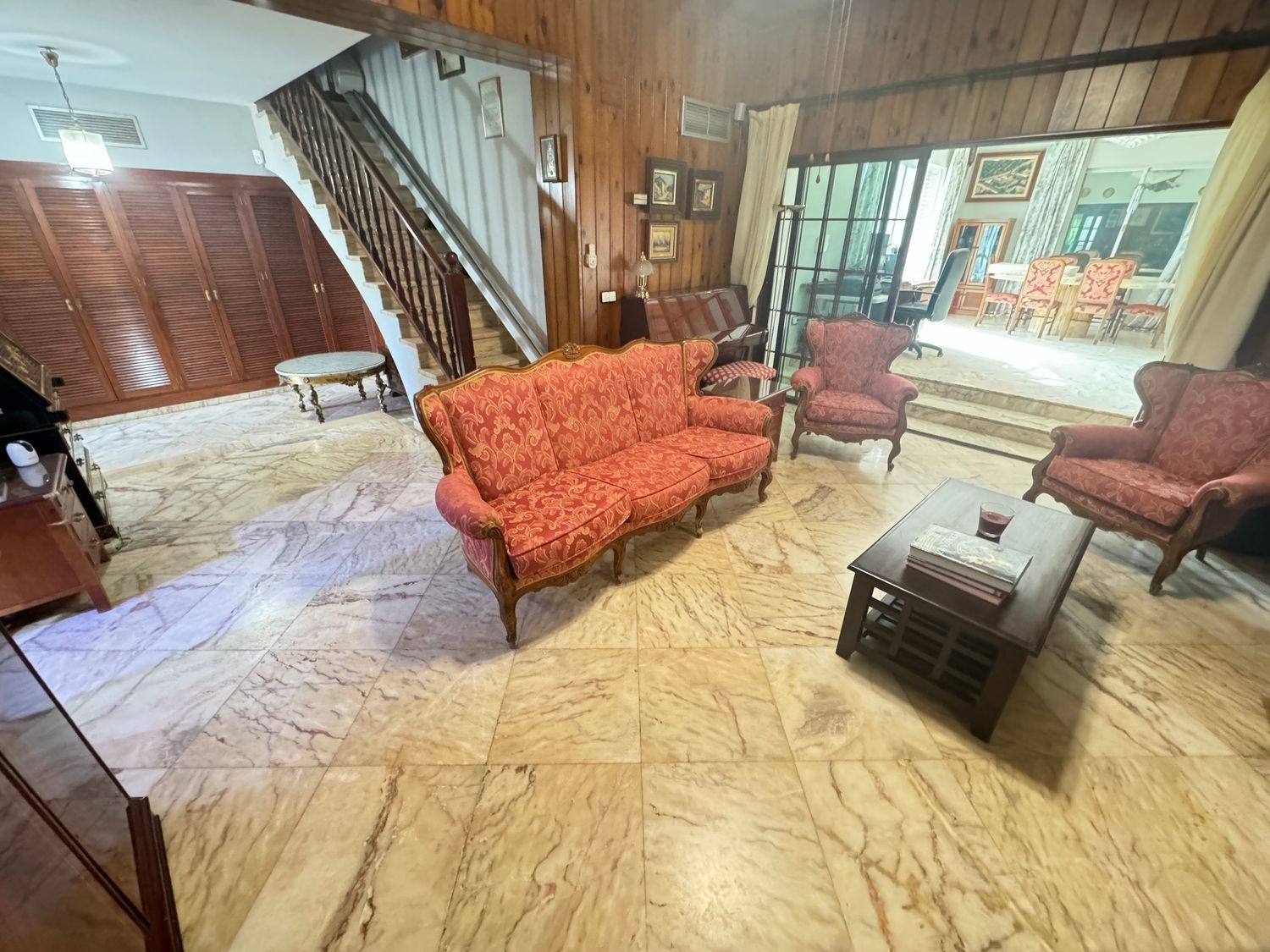 Sala de estar de Casa o chalet en venta en Dos Hermanas con Aire acondicionado, Calefacción y Jardín privado