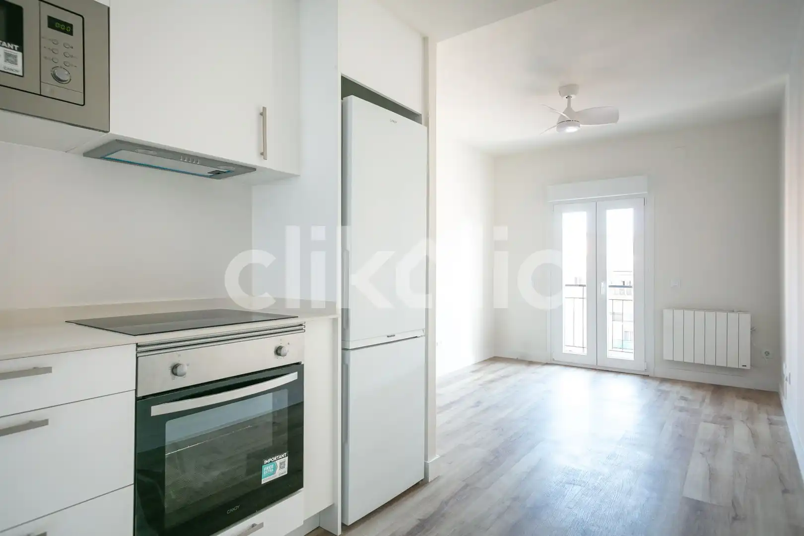 Kitchen of Flat for rent in Puente de Vallecas