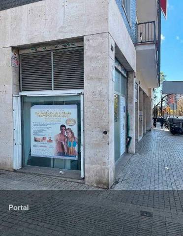 Local comercial en Venta en Gran Via de Carles III, 76 en Barri de les Corts