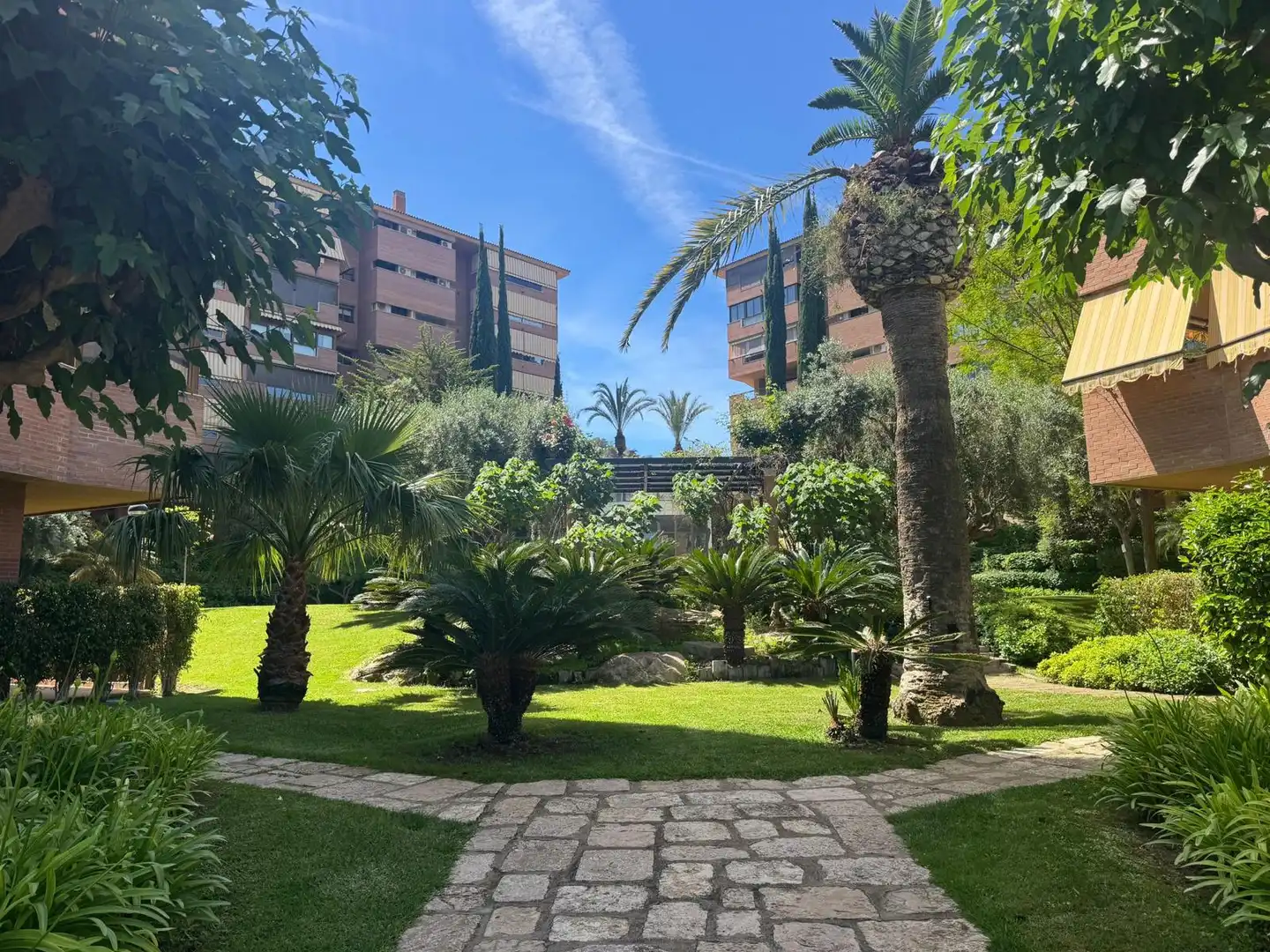 Jardí de Pis en venda en Alicante / Alacant amb Aire condicionat, Terrassa i Balcó