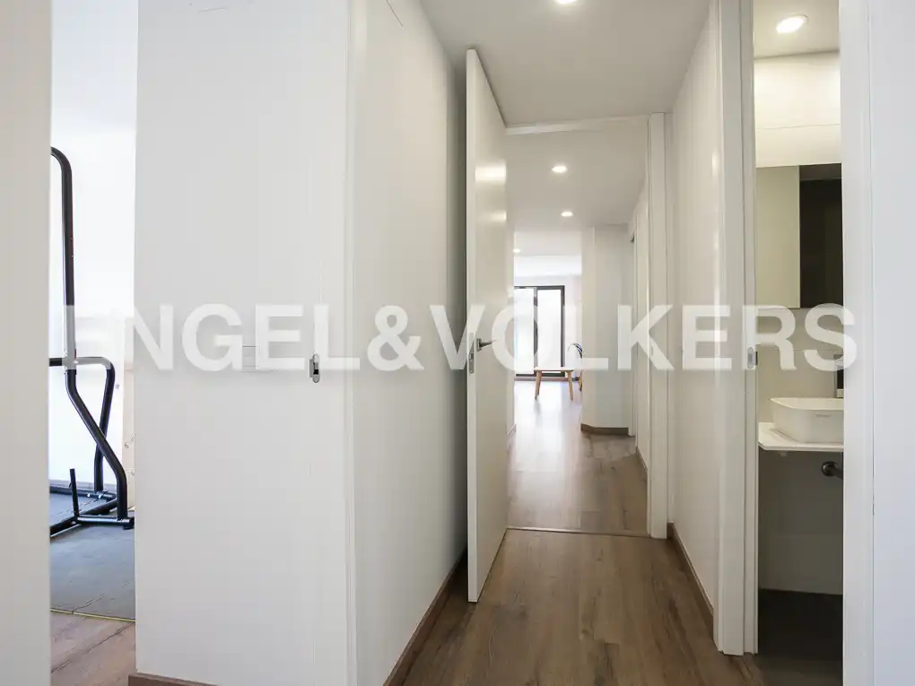Wohnung zur Miete in Valencia mit Klimaanlage, Heizung und Terrasse