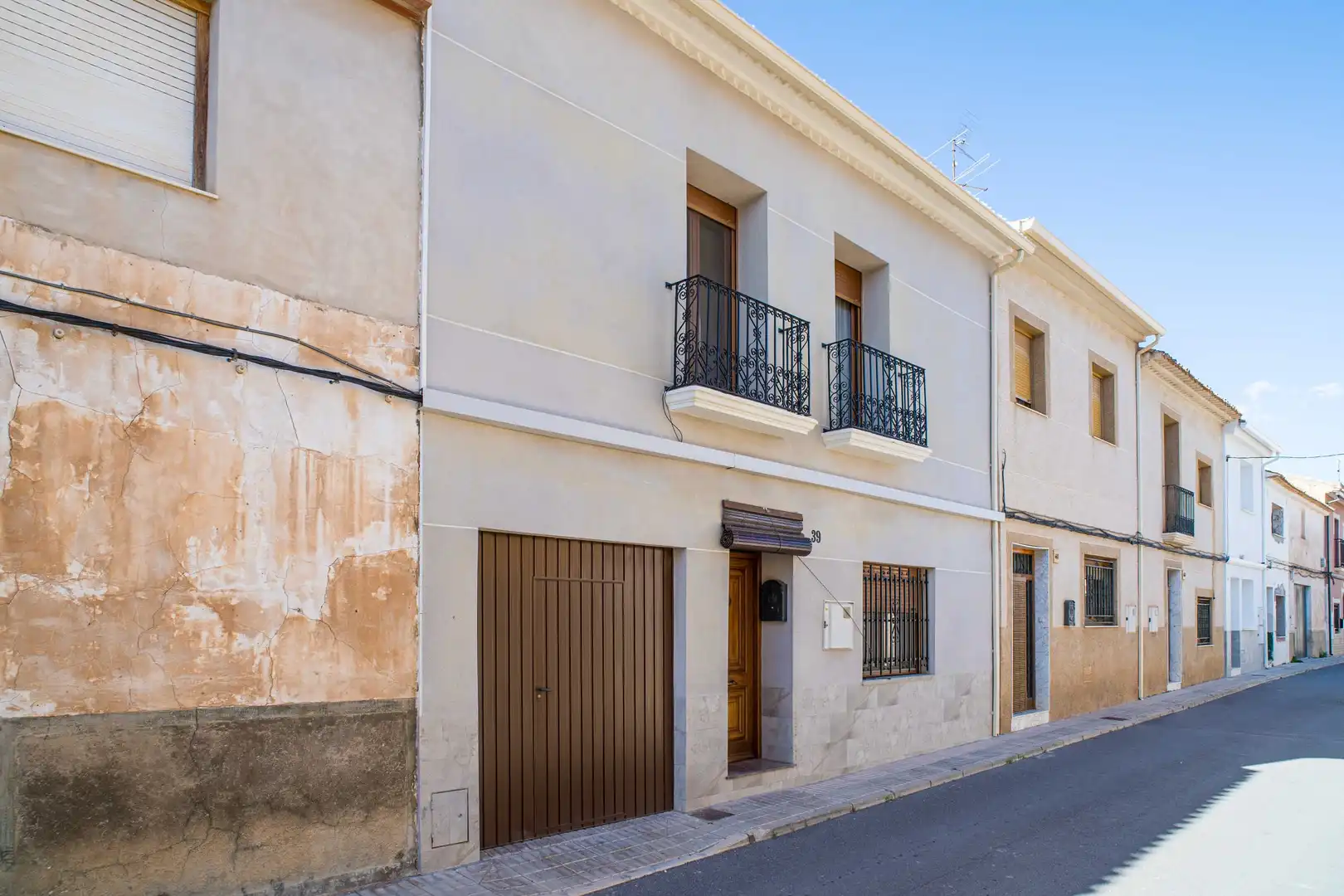 Adosado en venta en El Pinós / Pinoso