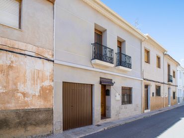 Maison mitoyenne à vendre à El Pinós / Pinoso