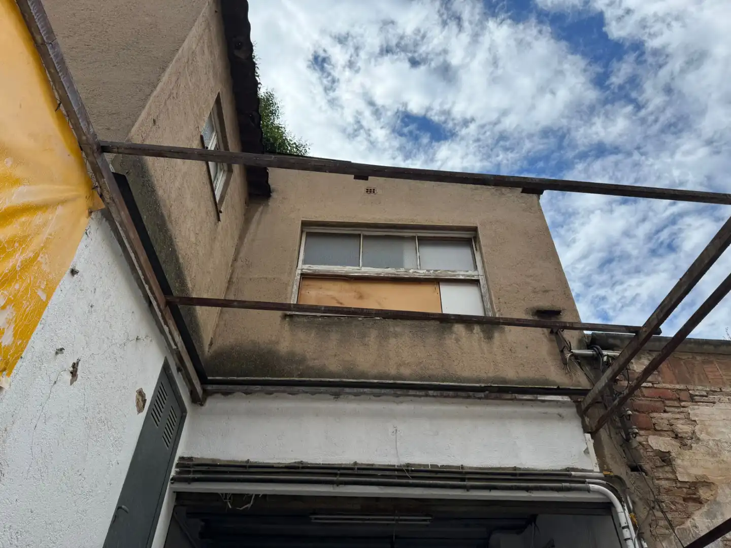 Vista exterior de Local de lloguer en Barcelona amb Alarma
