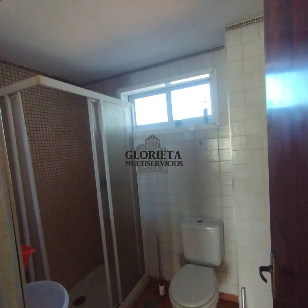 Baño de Piso en venta en Vigo  con Calefacción, Parquet y Terraza