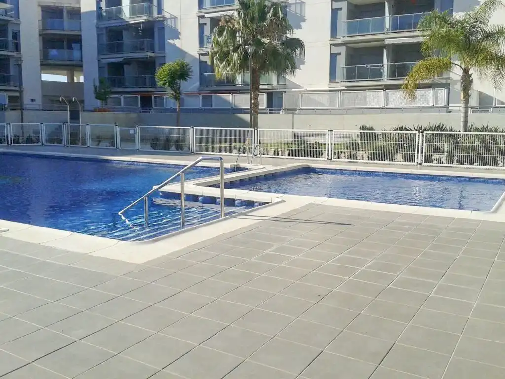 Schwimmbecken von Dachboden zur Miete in Almenara mit Klimaanlage, Privatgarten und Terrasse