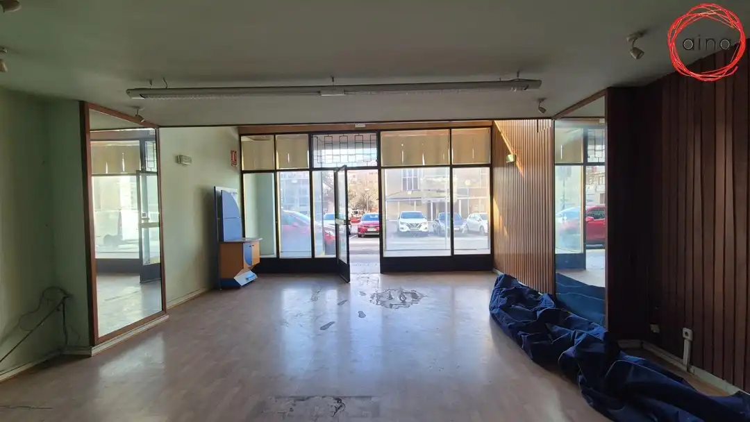 Local en venta en  Pamplona / Iruña con Aire acondicionado y Amueblado