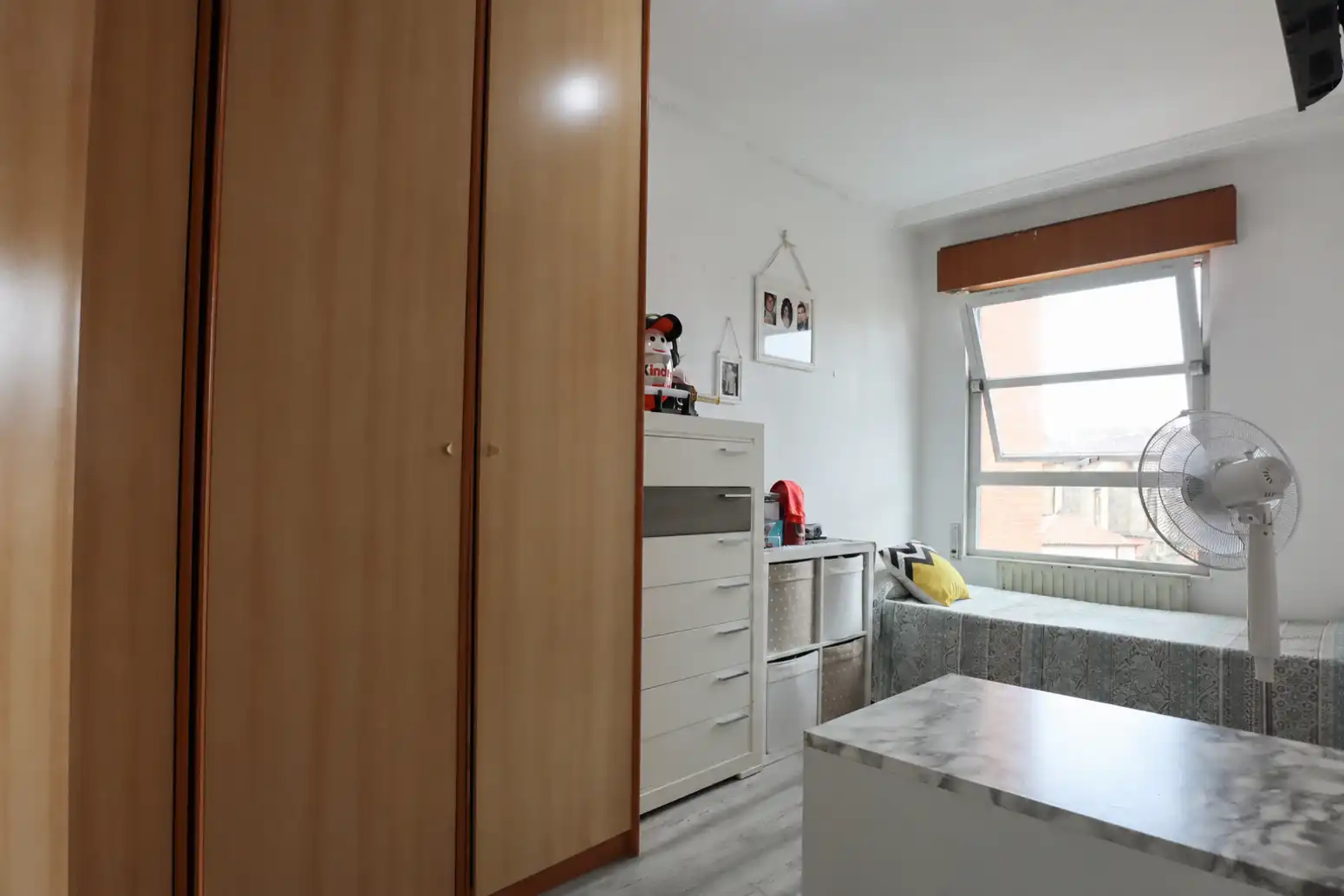 Habitación de Piso en venta en Oviedo  con Calefacción y Terraza