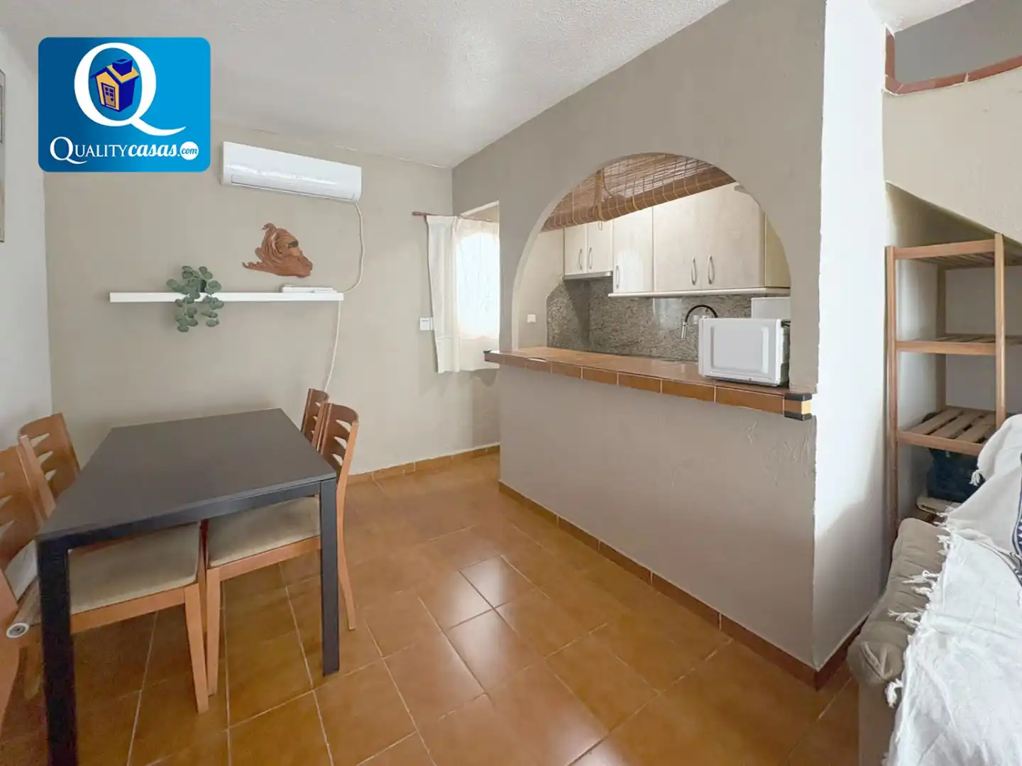 Cuina de Casa o xalet en venda en El Campello amb Terrassa i Piscina comunitària