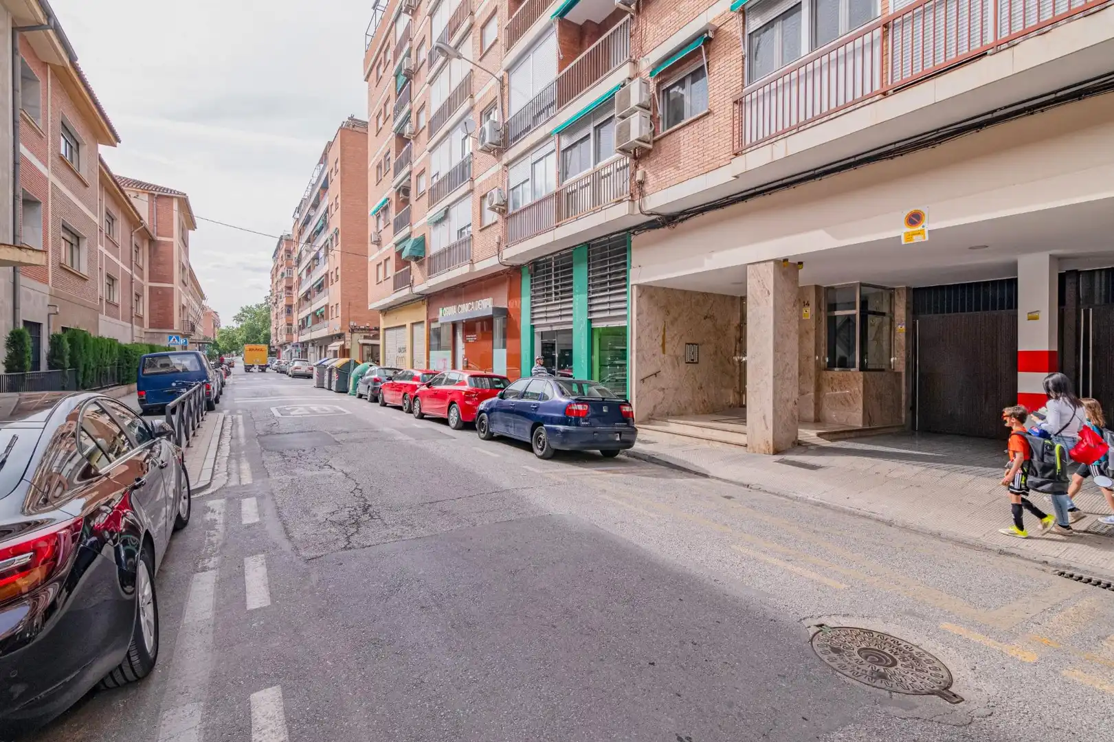 Vista exterior de Piso en venta en Granada con Aire acondicionado, Calefacción y Balcón