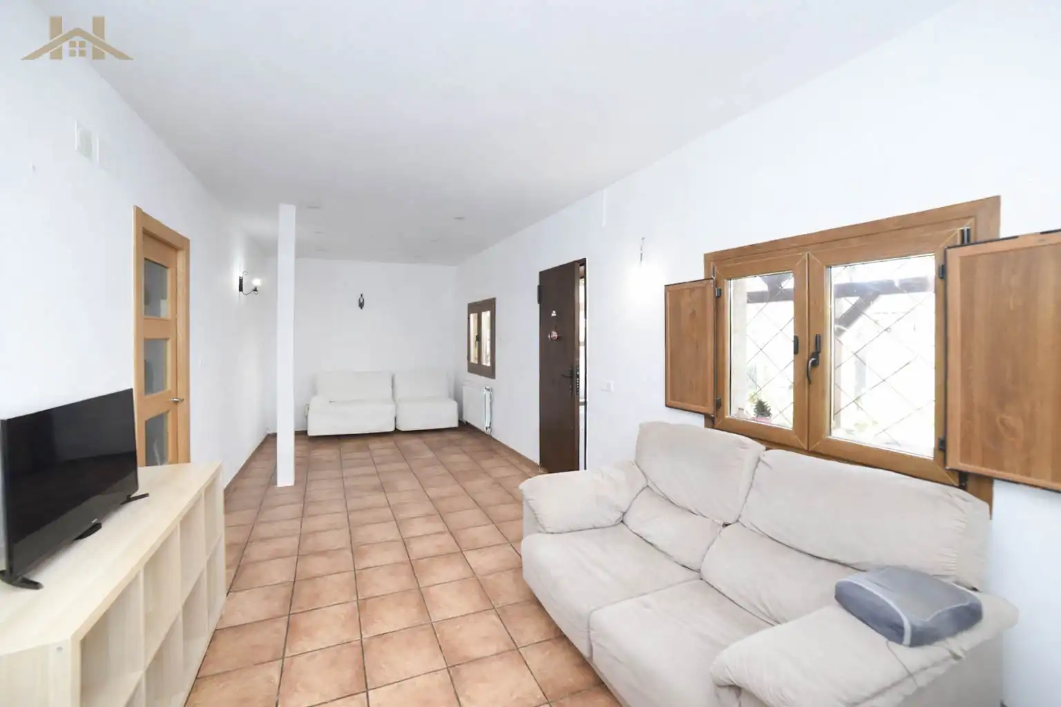 Sala d'estar de Casa o xalet en venda en Collado Mediano amb Calefacció, Terrassa i Traster