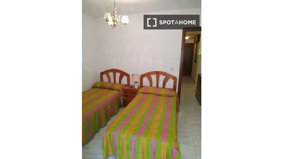 Schlafzimmer von Wohnungen zur untervermieten in Benidorm mit Klimaanlage, Terrasse und Möbliert