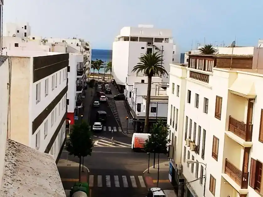 Vista exterior de Piso en venta en Arrecife con Aire acondicionado y Amueblado