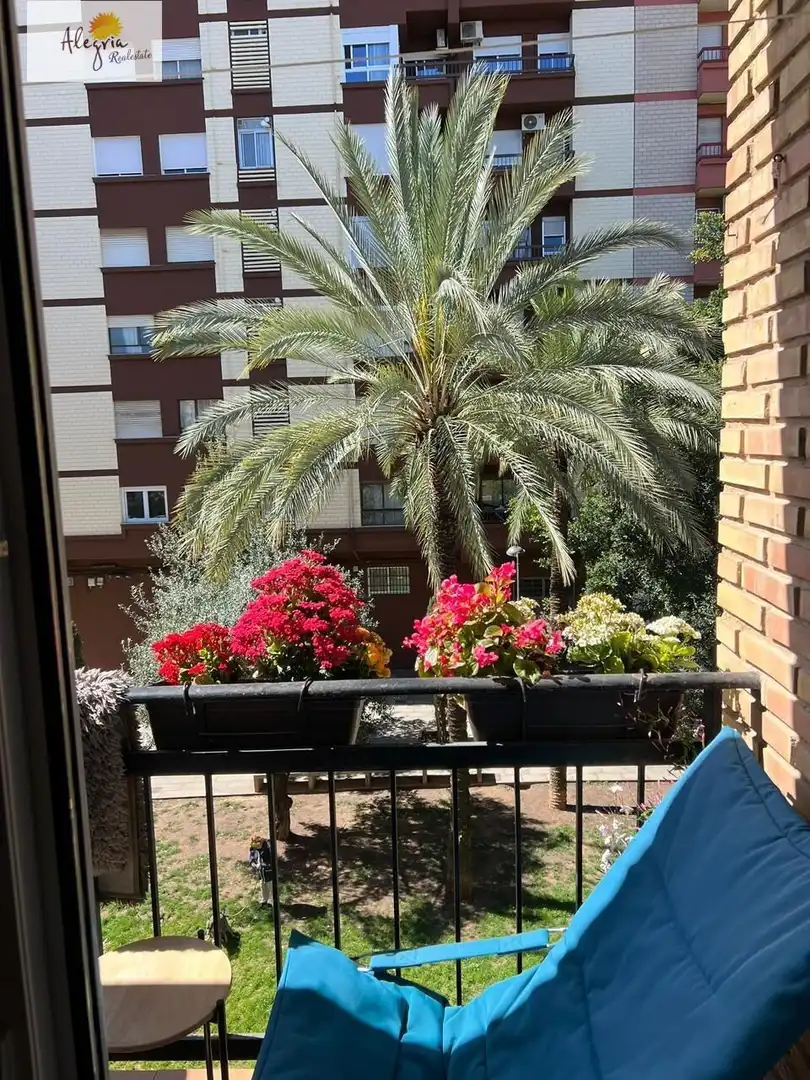 Terraza de Apartamento de alquiler en Valencia con Aire acondicionado, Calefacción y Amueblado