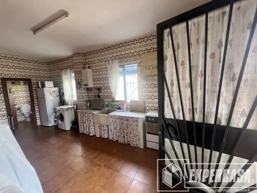 Cuina de Casa o xalet en venda en Torrent amb Terrassa i Piscina