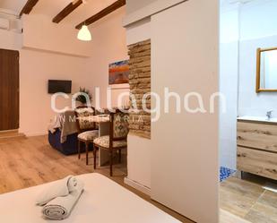 Bedroom of Planta baja for sale in  Valencia Capital  with Air Conditioner