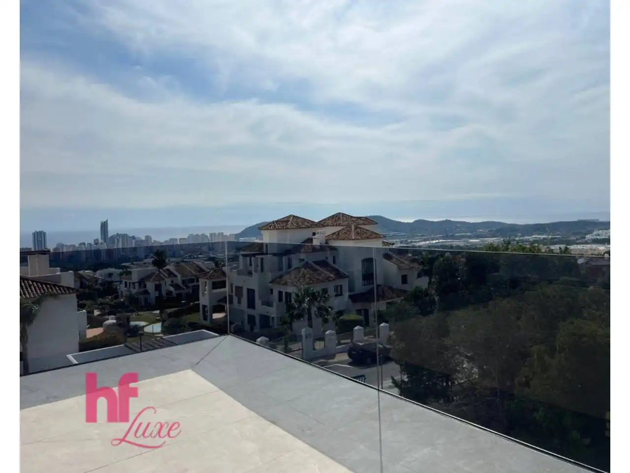 Detached house with pool for sale in Calle Londres, imagen 34