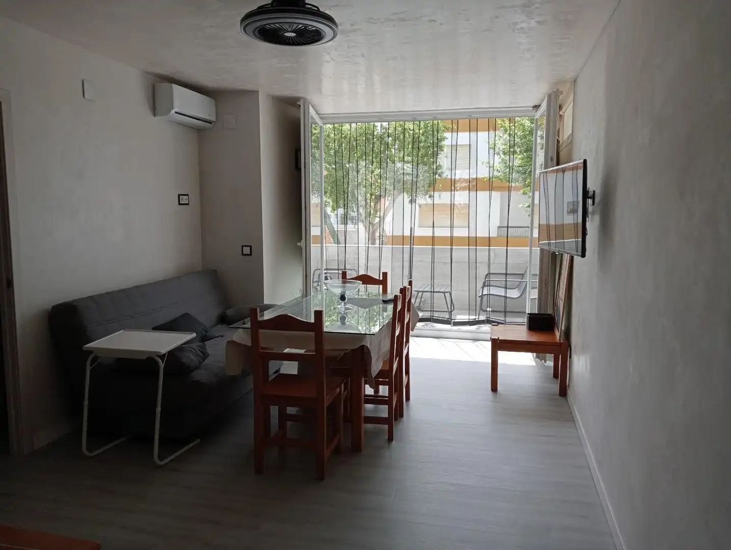 Sala de estar de Apartamento en venta en La Antilla con Terraza y Amueblado