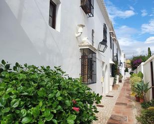 Exterior view of Single-family semi-detached for sale in Fuengirola  with Air Conditioner, Terrace and Storage room