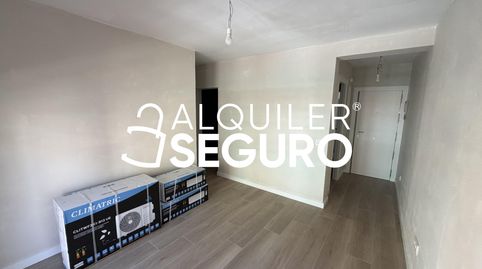 Foto 3 de Piso de alquiler en San Pablo, Santos, Leganés