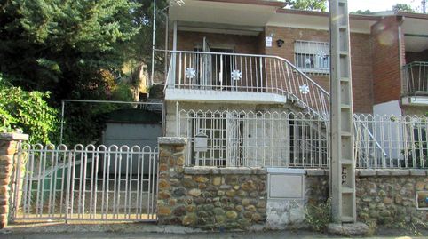 CHALET PAREADO CON PRECIOSAS VISTA JUNTO AL PARQUE NATURAL