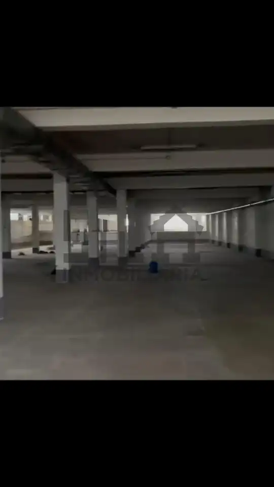 Nau industrial en venda en Ourense Capital 