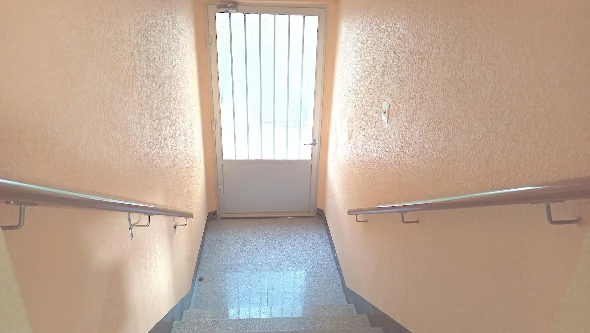Flat for sale in Zaragoza  with Heating