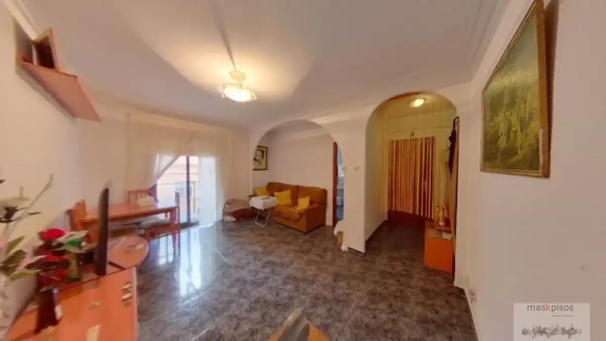 Living room of Flat for sale in L'Hospitalet de Llobregat