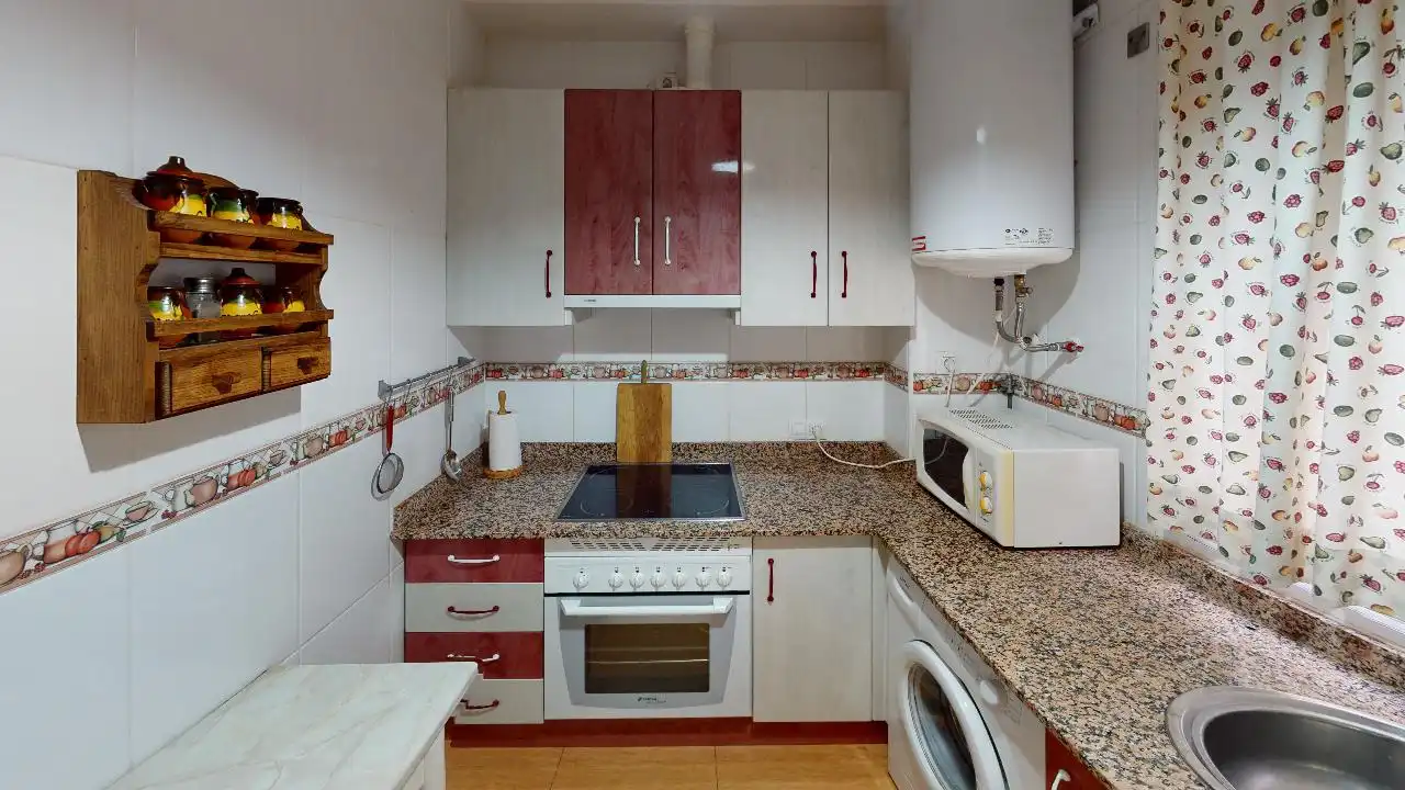 Kitchen of Buildings for sale in Cambil  with Community pool