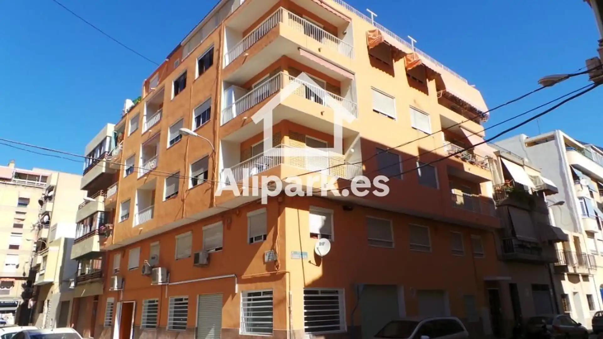 Vista exterior de Local en venta en Alicante / Alacant