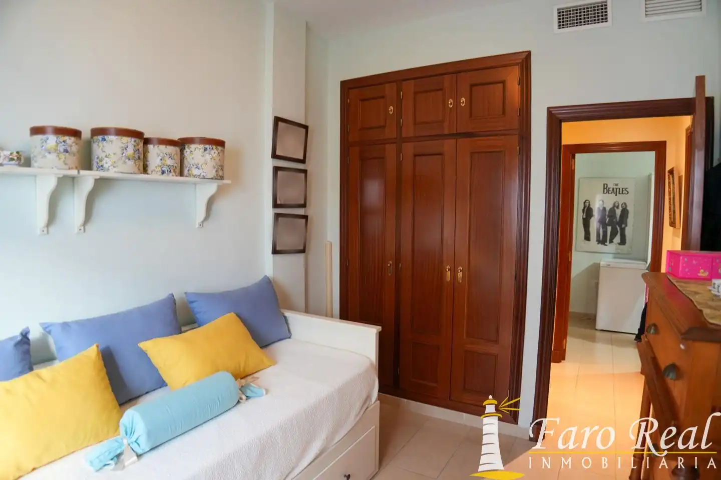 Habitación de Planta baja en venta en Sanlúcar de Barrameda con Aire acondicionado y Amueblado