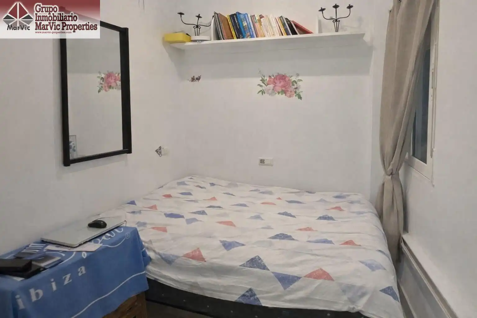 Habitación de Planta baja en venta en Benidorm con Aire acondicionado y Amueblado