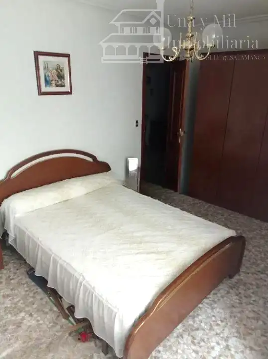 Habitación de Piso en venta en Guijuelo con Calefacción, Trastero y Amueblado
