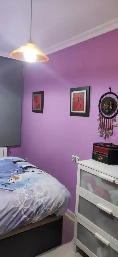 Dormitori de Apartament en venda en  Albacete Capital amb Balcó