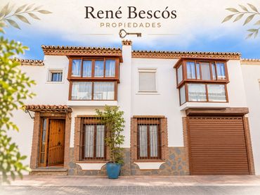 Casa pareada con balcón en venta en Torrejon