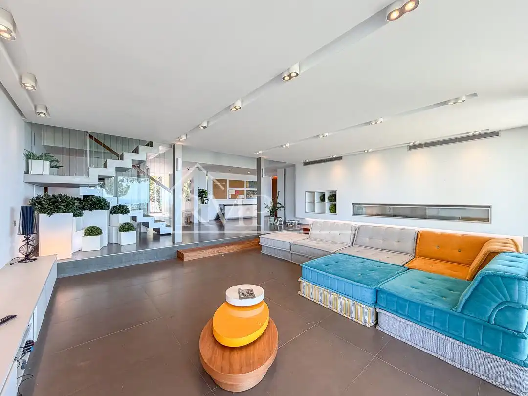Sala de estar de Casa o chalet en venta en Arenys de Mar con Aire acondicionado, Calefacción y Jardín privado